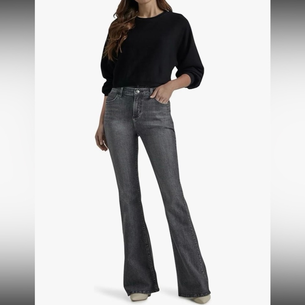 Lee Women's Gray Flared Jeans Size 12 LONG